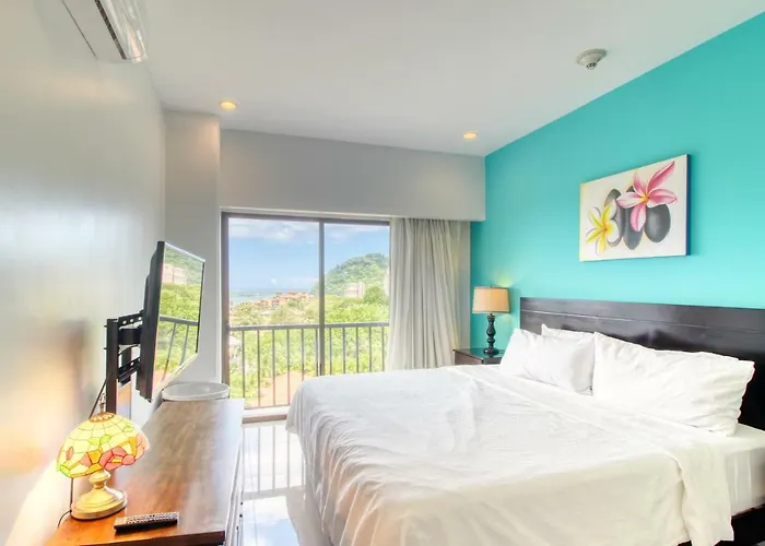 Jaco Bay 6803